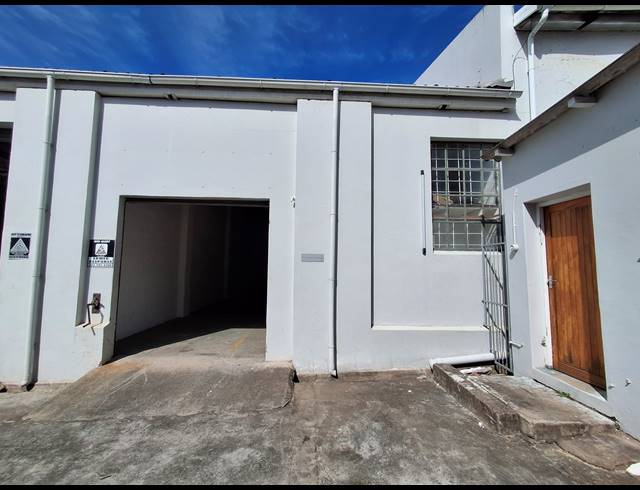 182M² WAREHOUSE TO LET IN ARCADIA